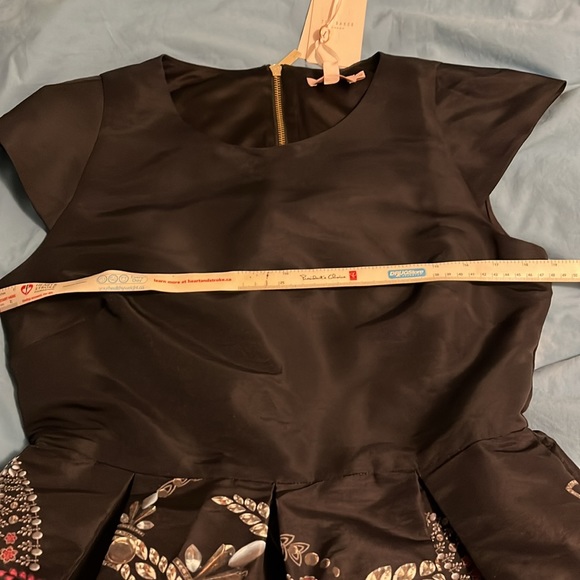 BNWT Ted Baker Cocktail Dress Size 4 - Picture 8 of 8